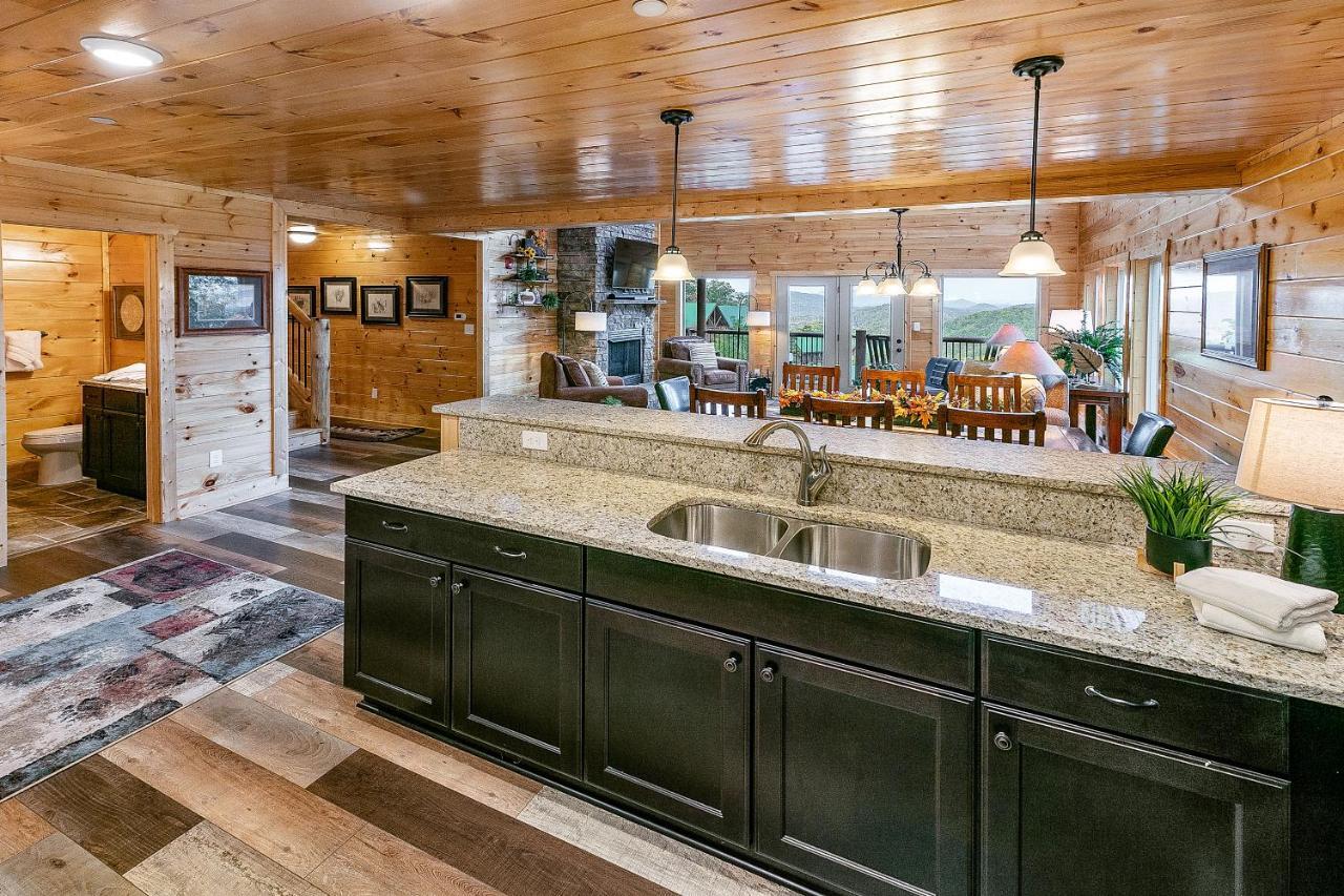 Gritz Carlton, Private Pool, Theater Rm, 1089 Of Free Tickets Each Paid Day, Dollywood And More Севьервилл Экстерьер фото